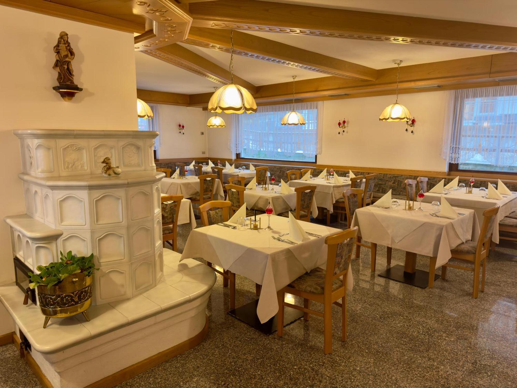 Hotel Sella Ronda Serenella Campitello di Fassa Dış mekan fotoğraf
